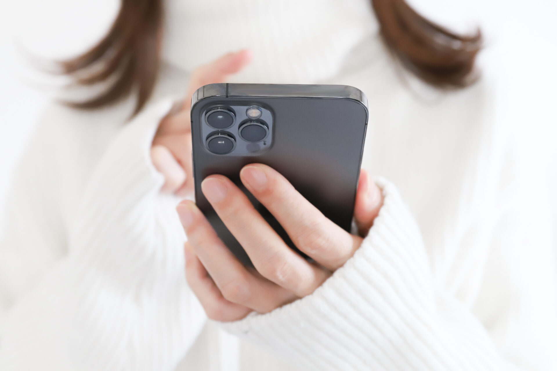 スマホ　女性